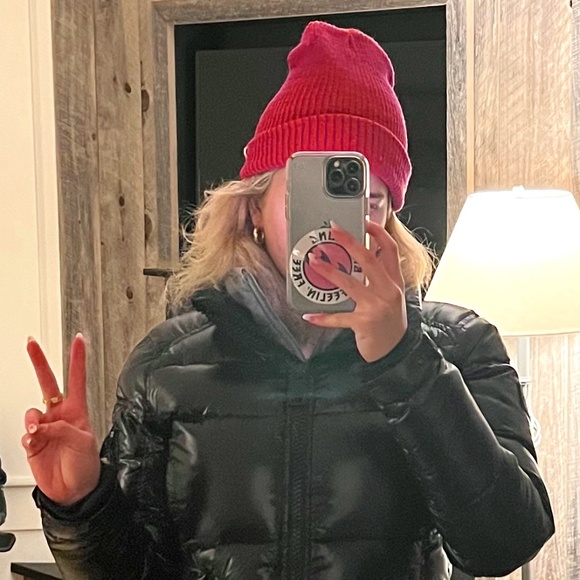 Meet your Posher, Dinah - Picture 1 of 1